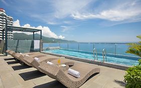 Mangata Beachfront Hotel - Rooftop Bar Sea View